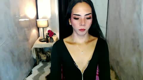 Snapshot of violeterection chatting on 01/28/25, 07:43 JUVY online show from 01/28/25, 07:43