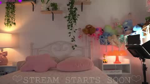 violeth___ online show from 04/30/26, 10:21
