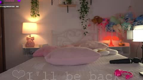 violeth___ online show from 05/11/26, 02:45