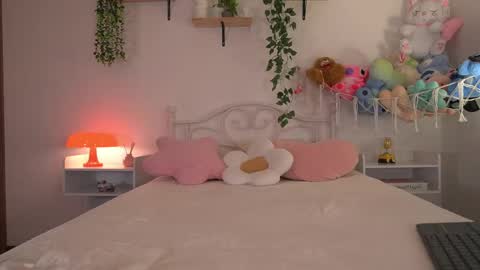 violeth___ online show from 05/27/26, 01:08
