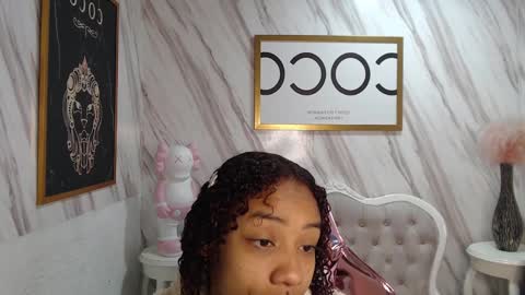 violeth_b online show from 01/13/25, 12:35