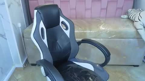 violeth_b online show from 03/03/26, 12:44