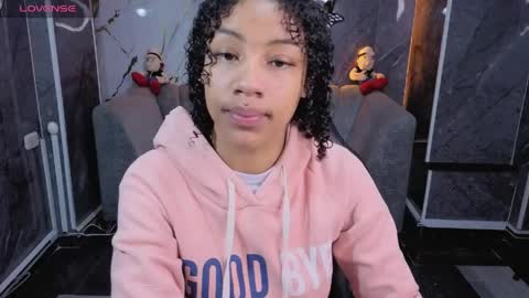 Snapshot of violeth_b chatting on 04/25/26, 12:41 violeth_b online show from 04/25/26, 12:41