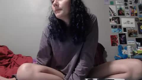 Snapshot of violethooper chatting on 09/24/25, 06:33 Violet Hooper online show from 09/24/25, 06:33