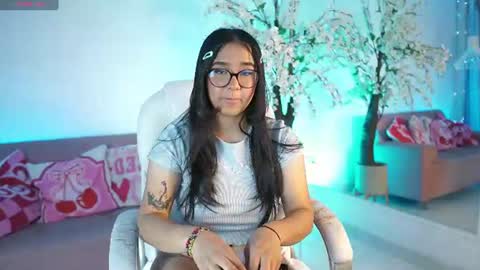 violetjonesx online show from 07/04/26, 11:38