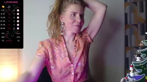 Violet  next stream December 6 online show from 12/15/24, 10:47