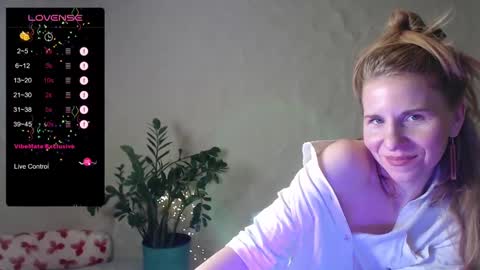 Violet  next stream December 6 online show from 01/24/25, 11:56