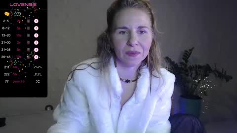 Violet  next stream December 6 online show from 02/01/25, 09:08