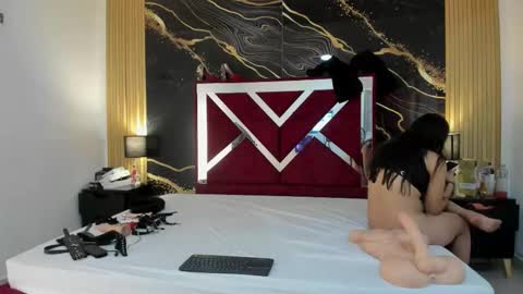 Snapshot of violetrose_as chatting on 11/19/25, 09:15 Violet Rose online show from 11/19/25, 09:15