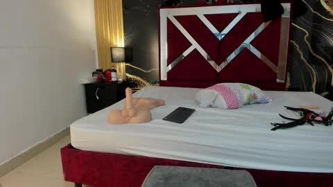 Snapshot of violetrose_as chatting on 11/26/25, 09:49 Violet Rose online show from 11/26/25, 09:49