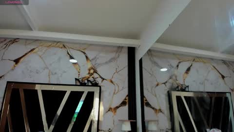 Snapshot of violetrose_as chatting on 12/16/25, 09:31 Violet Rose online show from 12/16/25, 09:31