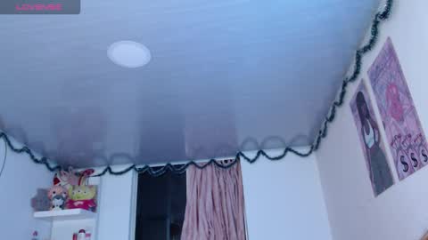 violett_brown9 online show from 03/15/26, 03:56