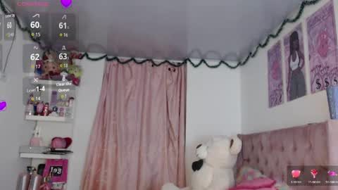 Snapshot of violett_brown9 chatting on 06/06/26, 06:40 violett_brown9 online show from 06/06/26, 06:40