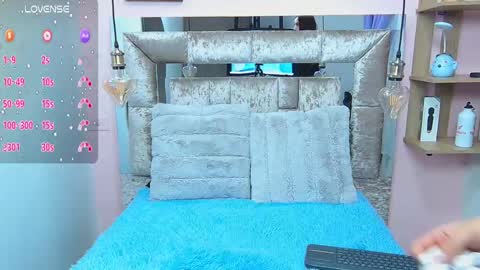 Violeta froz online show from 02/24/25, 04:36