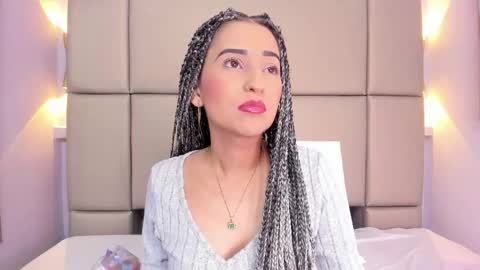 Violett  online show from 11/17/25, 12:11