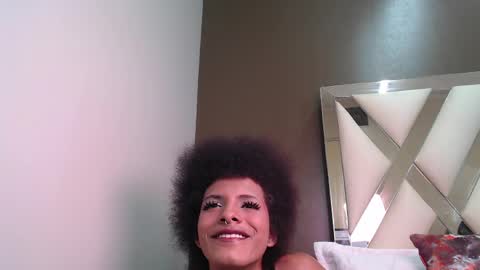 V I O L E T T E  online show from 05/24/26, 03:50