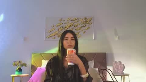 violetta_finch online show from 07/25/26, 11:19