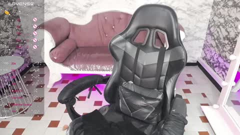Snapshot of violetta_jhonson_v chatting on 01/15/25, 06:22 Violetta online show from 01/15/25, 06:22