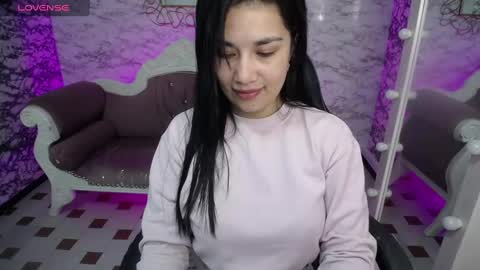 Snapshot of violetta_jhonson_v chatting on 02/22/25, 03:45 Violetta online show from 02/22/25, 03:45