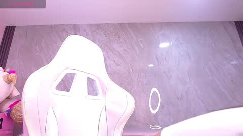 Snapshot of violetta_jhonson_v chatting on 10/08/25, 03:48 Violetta online show from 10/08/25, 03:48