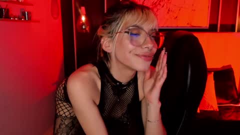 Snapshot of violetta_nur chatting on 01/16/25, 09:05 Violetta nur online show from 01/16/25, 09:05