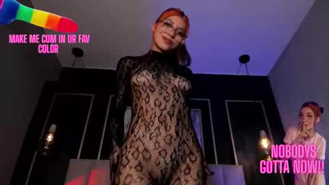 Snapshot of violetta_nur chatting on 09/13/25, 11:15 Violetta nur online show from 09/13/25, 11:15