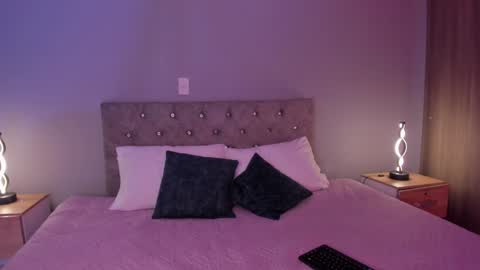 violetta independent model online show from 12/06/24, 06:04