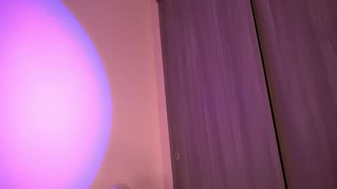 violetta independent model online show from 04/23/26, 03:08