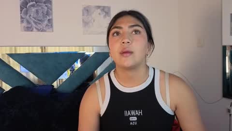 violettabloom1_ online show from 10/15/25, 08:09