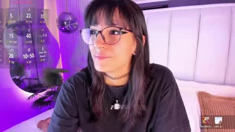 violettacolinss online show from 04/28/26, 11:37