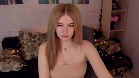 Snapshot of violettaotis chatting on 12/30/24, 11:37 ViolettaOtis online show from 12/30/24, 11:37