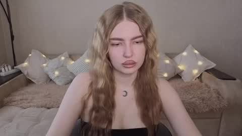 ViolettaOtis online show from 04/27/26, 12:47