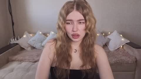 ViolettaOtis online show from 06/06/26, 11:59