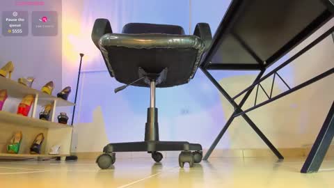 Snapshot of violettastrada chatting on 02/17/25, 08:58 CALL ME TATIANA online show from 02/17/25, 08:58