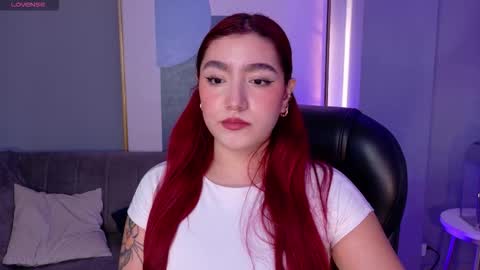 Violett Castel online show from 01/08/26, 07:05