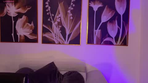 Violett Castel online show from 03/03/26, 07:20