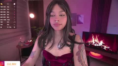 JULIE UWU online show from 09/16/25, 05:47