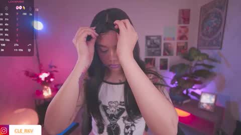 JULIE UWU online show from 01/10/26, 09:16