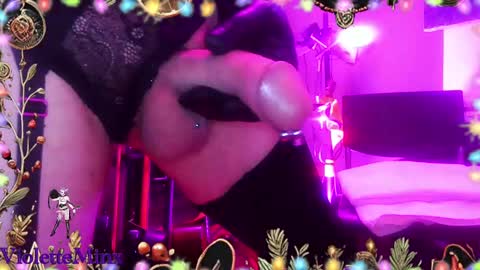 Snapshot of violetteminx chatting on 12/25/24, 12:58 Violette online show from 12/25/24, 12:58