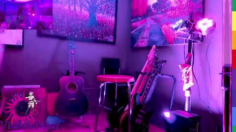 Snapshot of violetteminx chatting on 11/03/25, 11:15 Violette online show from 11/03/25, 11:15