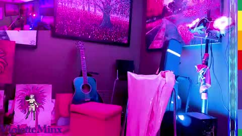 Snapshot of violetteminx chatting on 11/14/25, 04:17 Violette online show from 11/14/25, 04:17