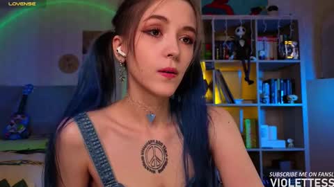 Vi  Best on my Fansly  online show from 02/19/26, 02:13