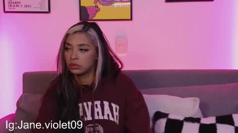 Snapshot of violettgrey_ chatting on 09/09/25, 01:05 Violet online show from 09/09/25, 01:05