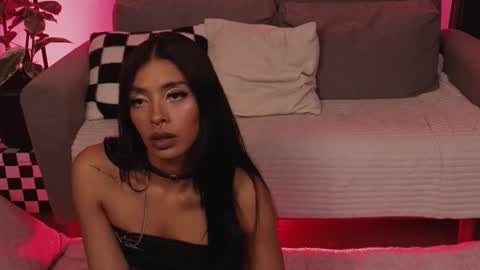 Violet online show from 11/08/25, 12:33