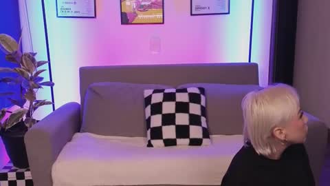 Violet online show from 11/26/25, 12:00