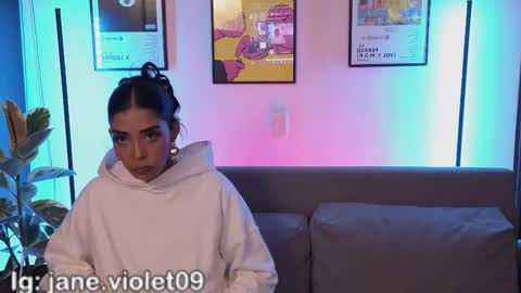 Violet online show from 01/06/26, 01:42