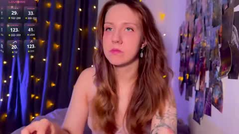 Snapshot of violettmo0n chatting on 05/03/26, 02:28 Next stream 1522026 400 GMT 3 online show from 05/03/26, 02:28