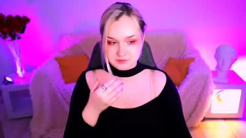 Violett online show from 05/27/26, 08:11