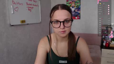 Violet online show from 10/18/25, 06:58