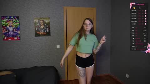 Violet online show from 04/01/26, 05:54